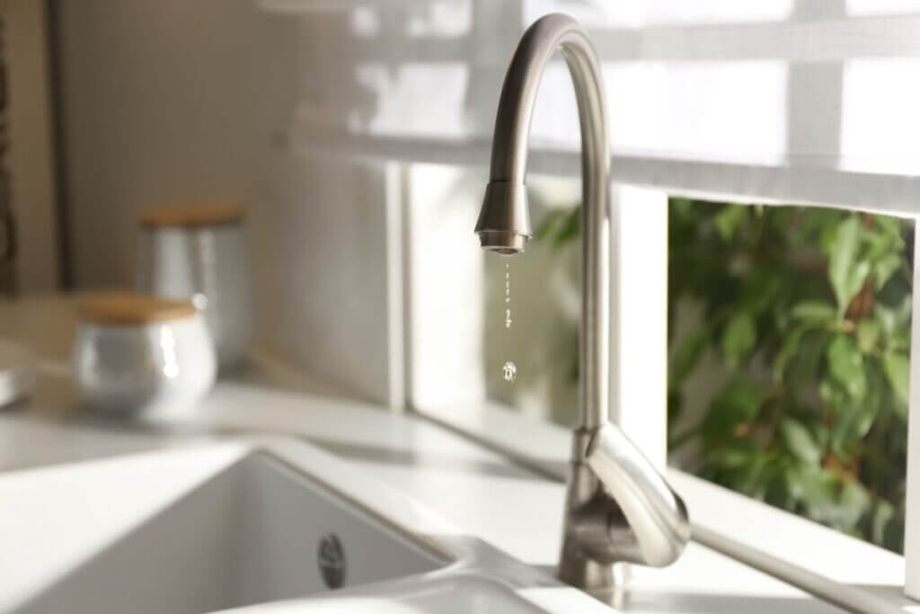 What Causes a Faucet to Leak?